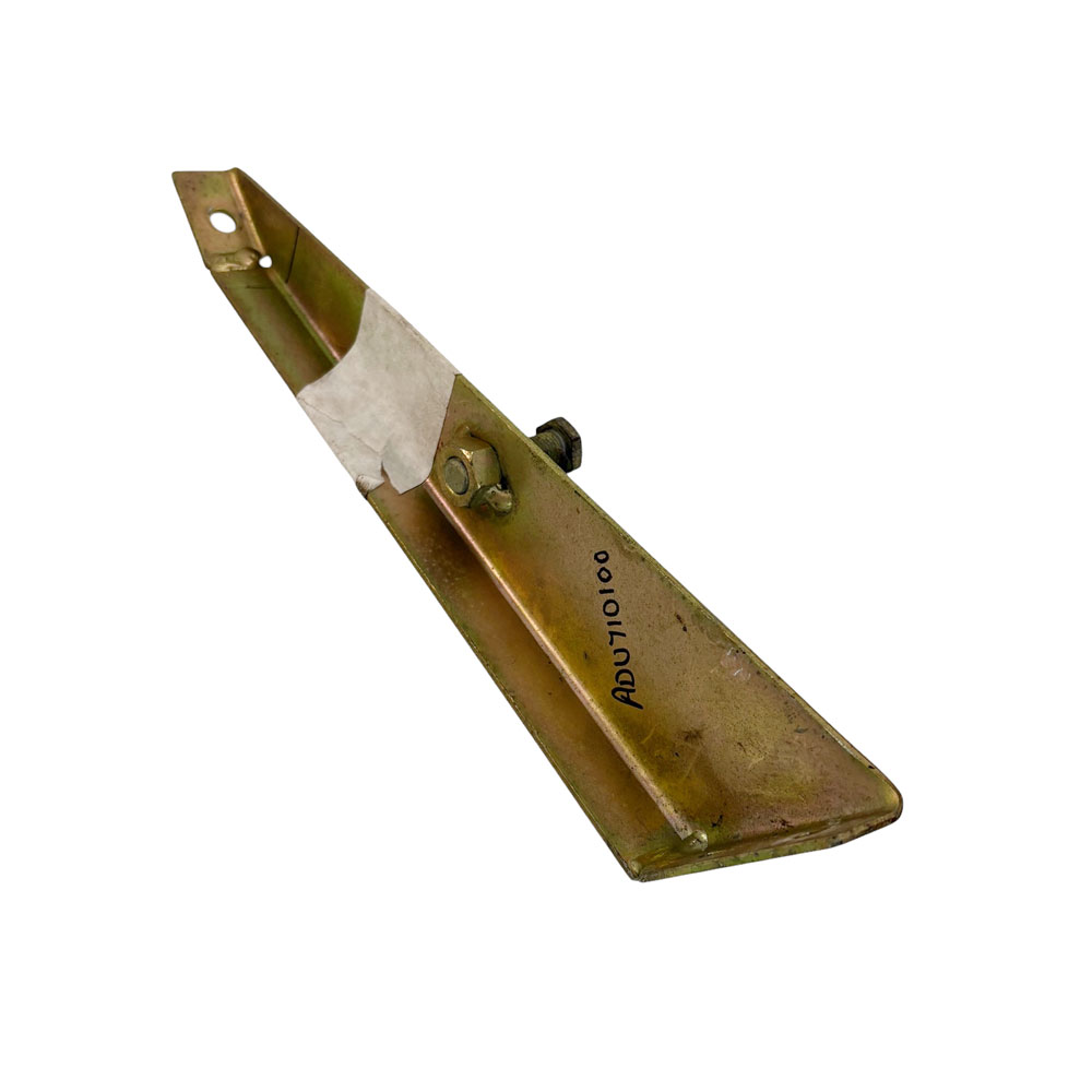 Front Upper RH Seat Belt Anchor Bracket ADU710100